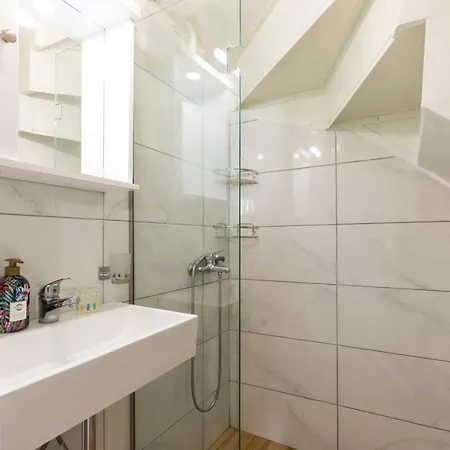 K&b Corfustudios Apartament *