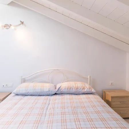 K And B Corfustudios * Korfu